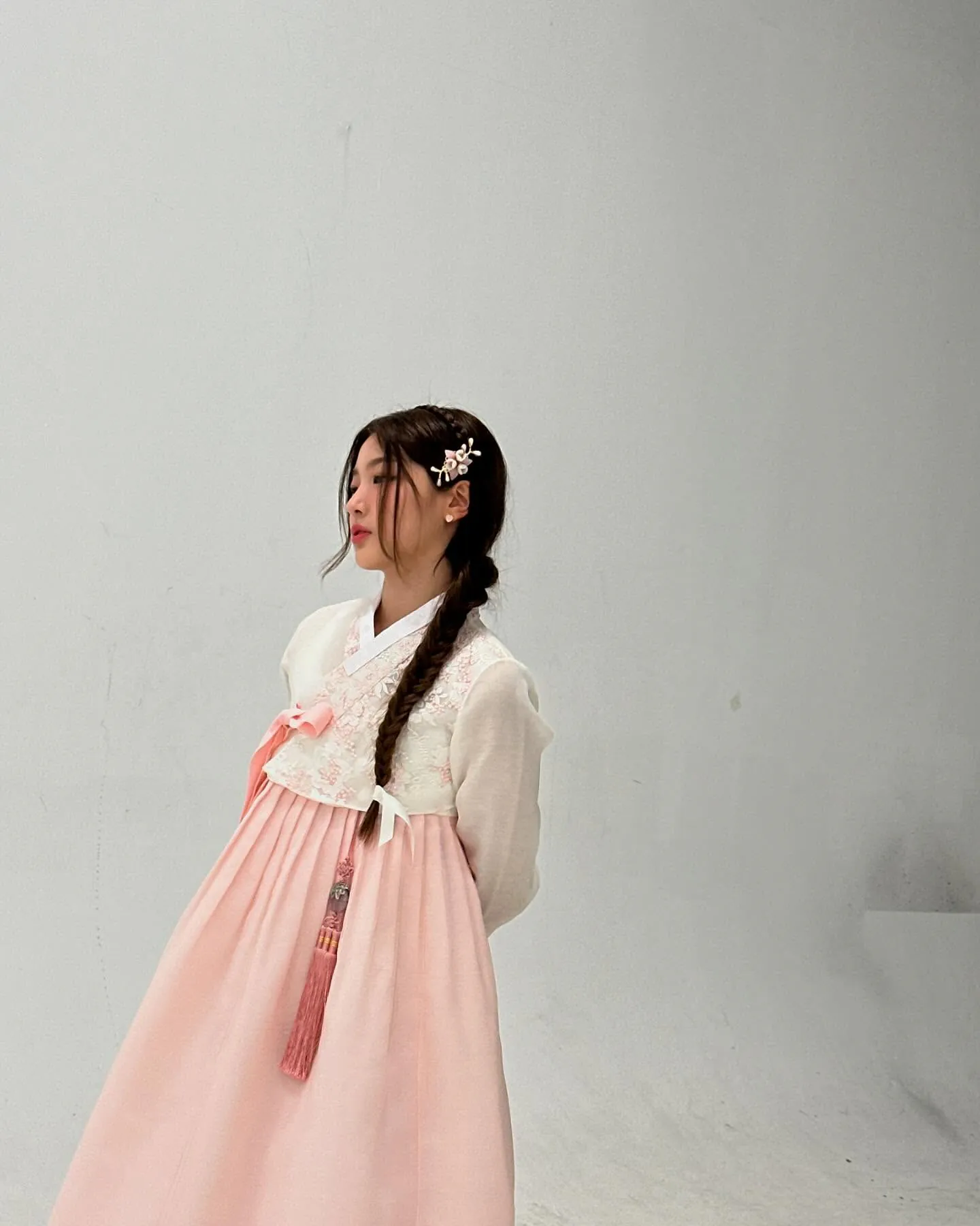 Yoonchae (KATSEYE) - yoonchae-katseye-22.webp